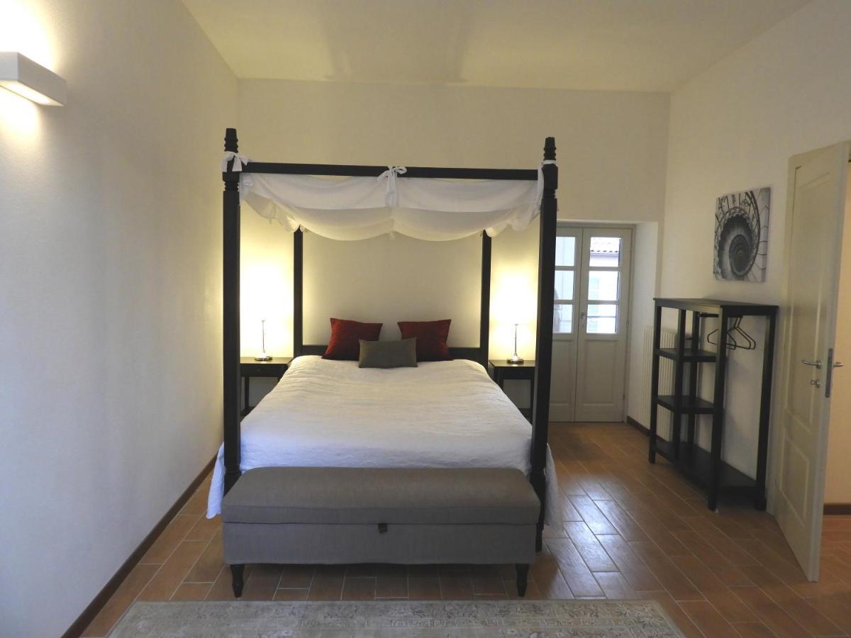 Villa Maghetti - Modernized Flat In Historic Palazzo In The Center Of לואינו מראה חיצוני תמונה