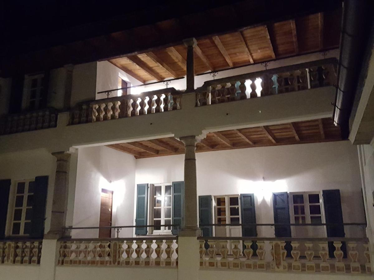 Villa Maghetti - Modernized Flat In Historic Palazzo In The Center Of לואינו מראה חיצוני תמונה