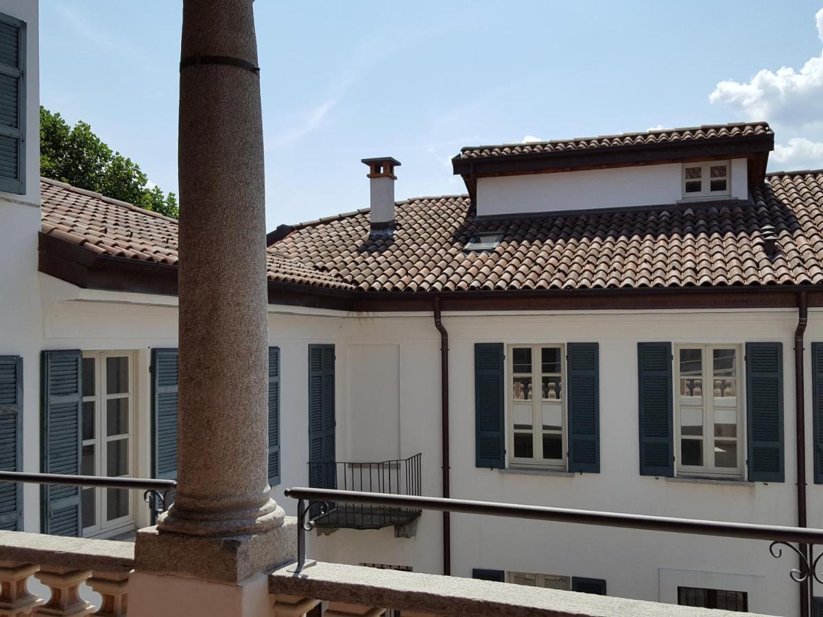 Villa Maghetti - Modernized Flat In Historic Palazzo In The Center Of לואינו מראה חיצוני תמונה