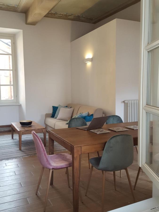 Villa Maghetti - Modernized Flat In Historic Palazzo In The Center Of לואינו מראה חיצוני תמונה