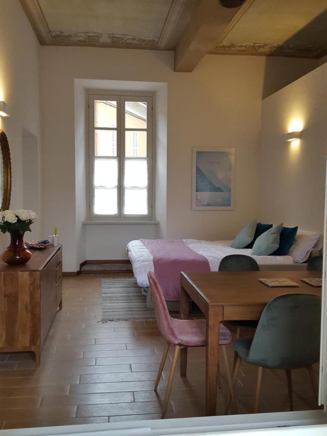 Villa Maghetti - Modernized Flat In Historic Palazzo In The Center Of לואינו מראה חיצוני תמונה